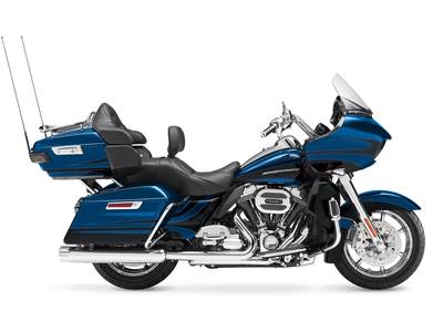 2015 Harley-Davidson® FLTRUSE CVO™ Road Glide® Ultra