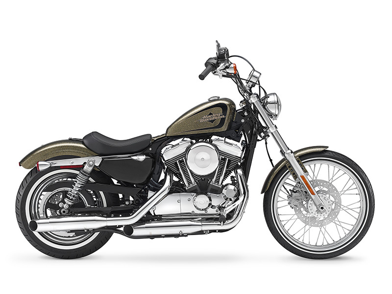 2016 Harley-Davidson&#174; Sportster® XL1200V - Sportster&#174; Seventy-Two&#174; Brighton, Michigan